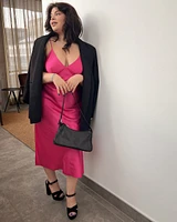 Nuisette mi-longue en satin
