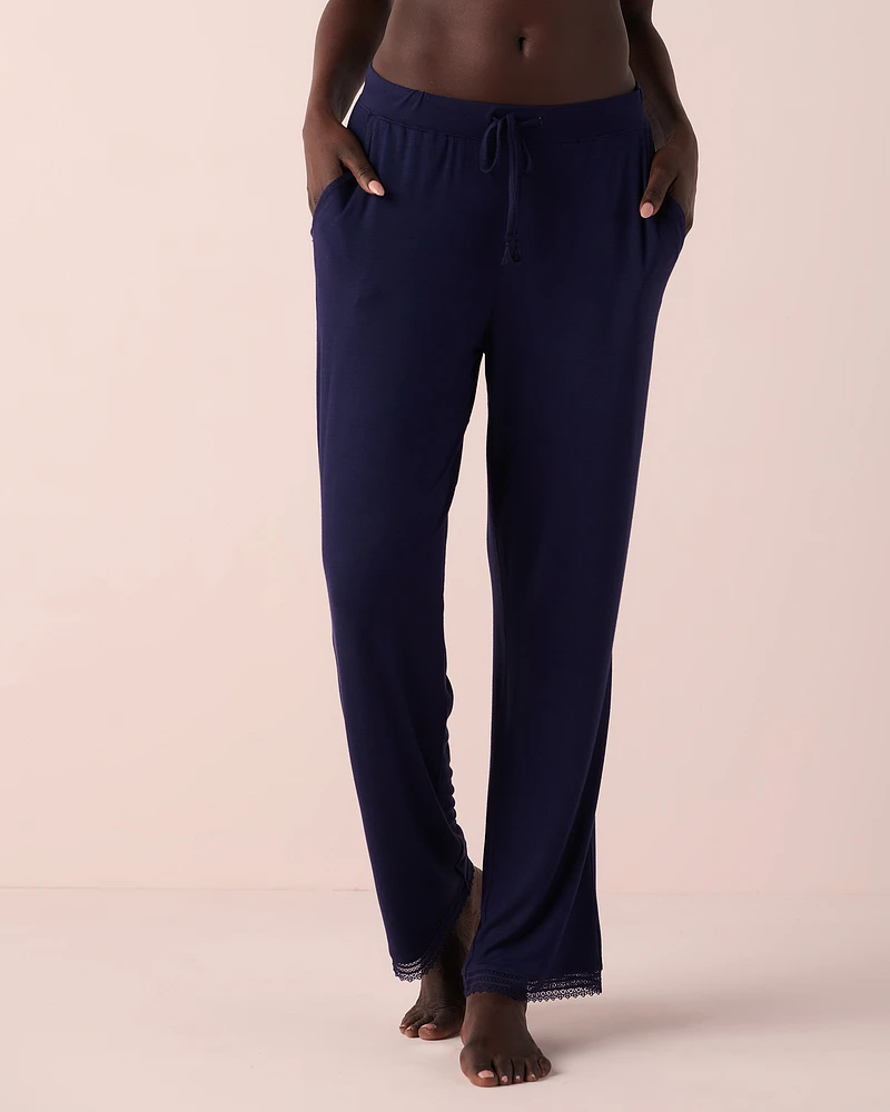 Pantalon bordure de dentelle en jersey doux