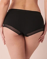 Culotte garçonne coton et détails de dentelle