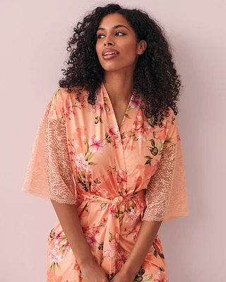 Kimono détail de dentelle en fibres recyclées