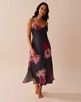 Nuisette longue en satin à imprimé floral