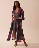Kimono long en satin à imprimé floral