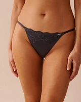 Culotte string ajustable en microfibre et dentelle