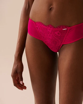 Culotte cheeky en dentelle et résille