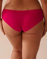 Culotte cheeky en dentelle et résille