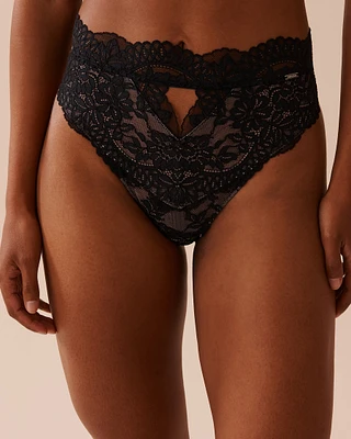 Culotte tanga taille haute en dentelle