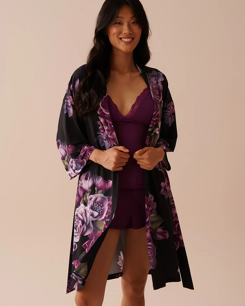 Kimono à fleurs violettes en fibres recyclées