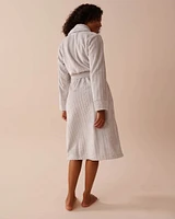 Robe de chambre à effet tricoté en fibres recyclées