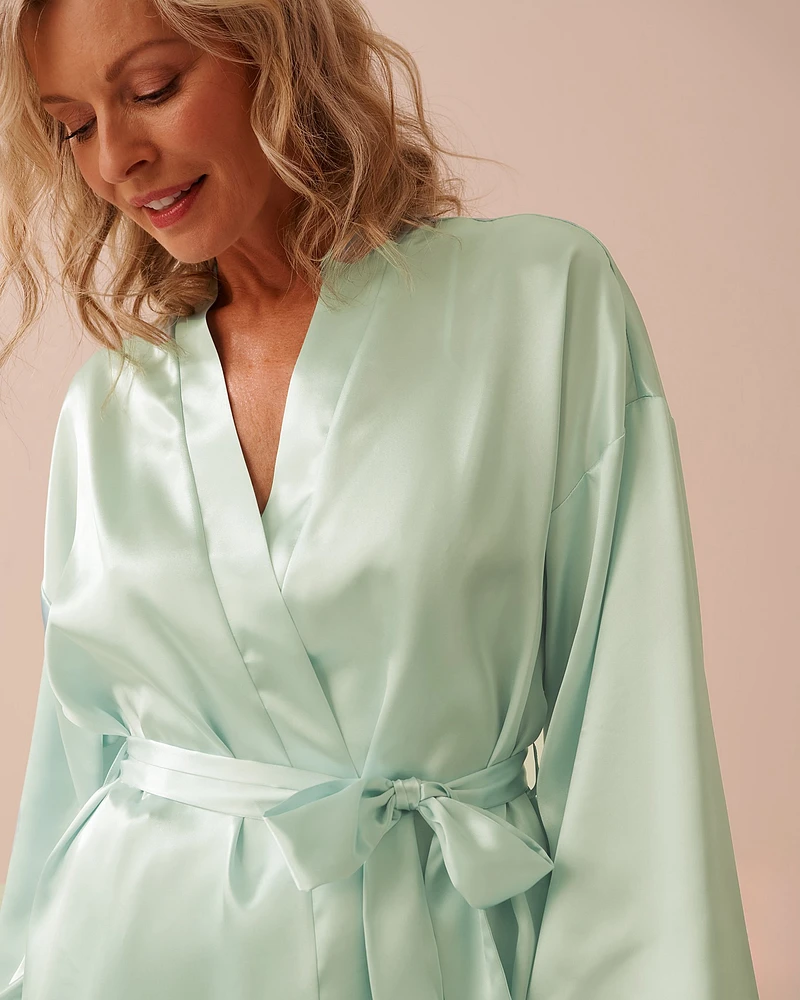 Kimono en satin brillant