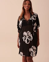 Poncho en résille florale