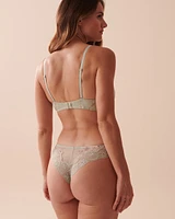 Soutien-gorge push-up plongeant