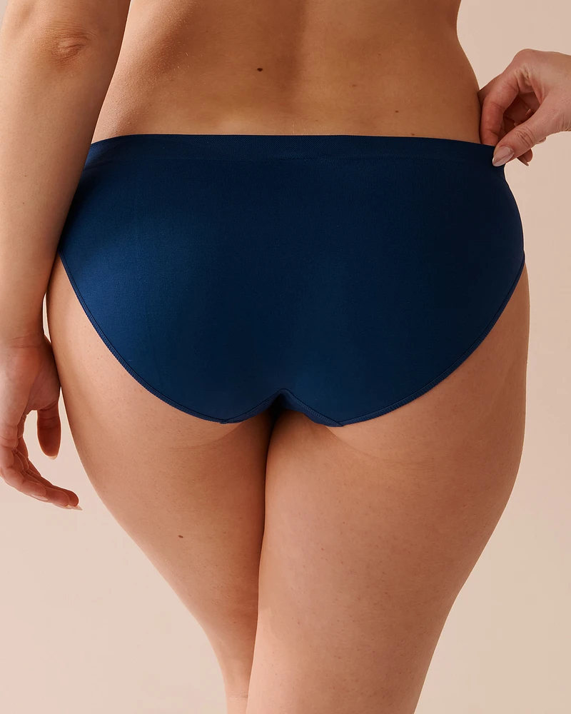 Seamless Fabric Bikini Panty