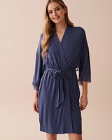 Kimono bordure de dentelle en jersey doux