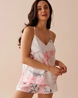 Camisole en satin à fleurs roses