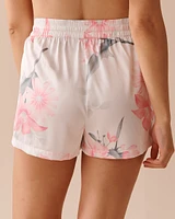 Short en satin à fleurs roses