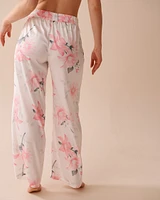 Pantalon en satin à fleurs roses