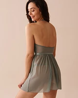 Babydoll plongeant en dentelle et résille