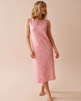 Nuisette longue en coton à fleurs roses