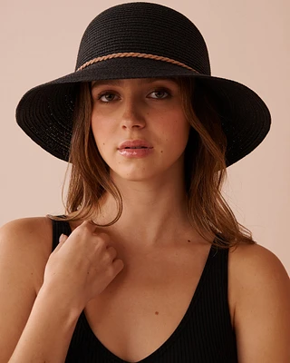 Chapeau cloche avec coquillages