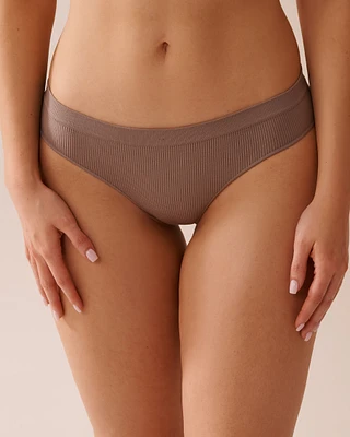 Culotte bikini côtelée en tissu sans coutures