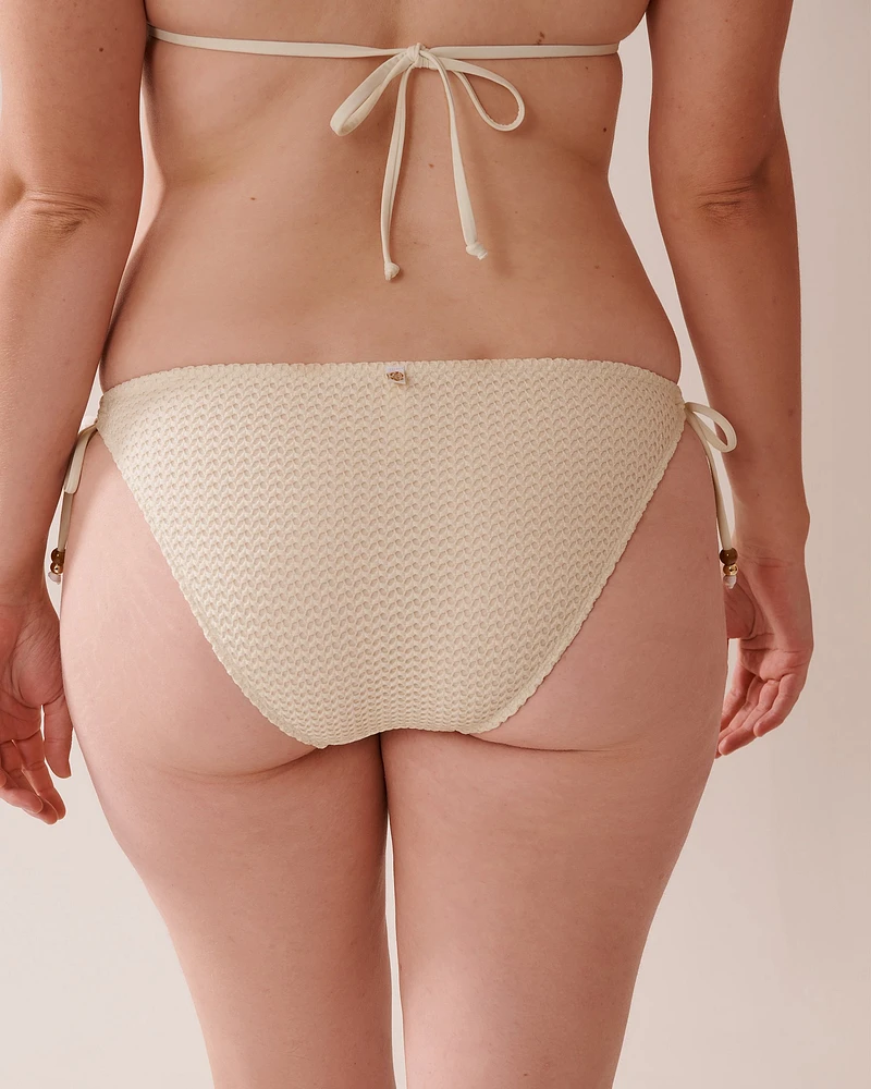 Bas de bikini brésilien noué aux hanches en crochet COCONUT MILK