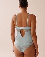 Combiné plongeant en microfibre et dentelle florale