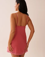 Nuisette en microfibre et dentelle