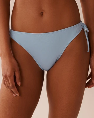 Bas de bikini brésilien noué aux hanches côtelé BABY BLUE