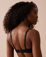 Soutien-gorge push-up sans armatures