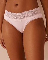 Culotte bikini côtelée bordure de dentelle