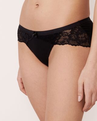 Cotton and Scalloped Trim Hiphugger Panty