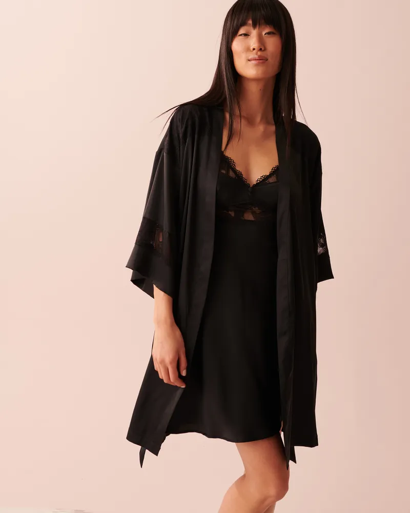 Lace Detail Satin Kimono