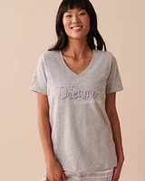 V-neck T-shirt