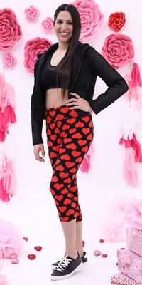 High-Waist Buttery-Soft Valentine’s Day Red Hearts Capri Leggings