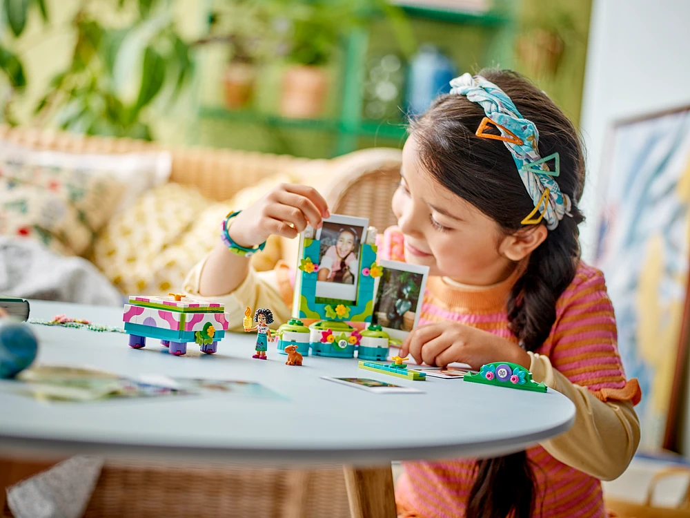 Mirabel's Photo Frame and Jewelry Box