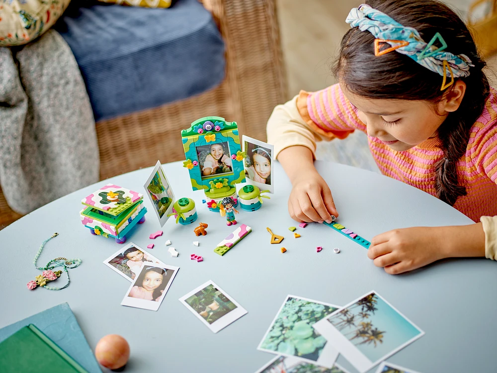 Mirabel's Photo Frame and Jewelry Box