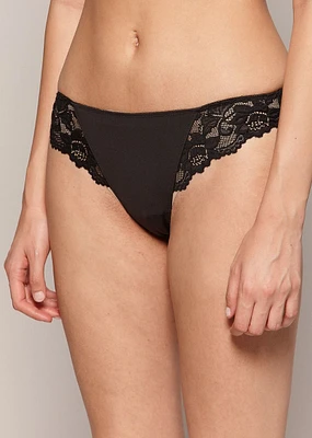 Culotte Brésilienne avec dentelle (3 pour 36$)