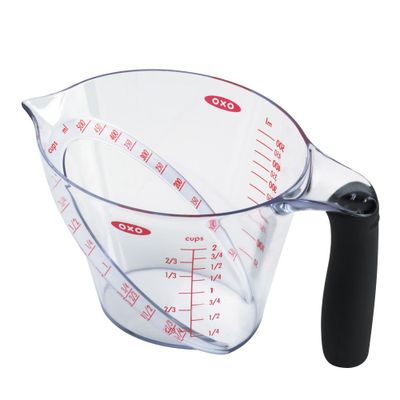Tasse graduée à angle par oxo good grips