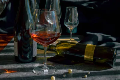 Set of 4 temptation burgundy wine glass by cuisivin