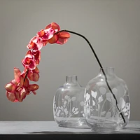 Vase en verre gravé transparent 7,5 po