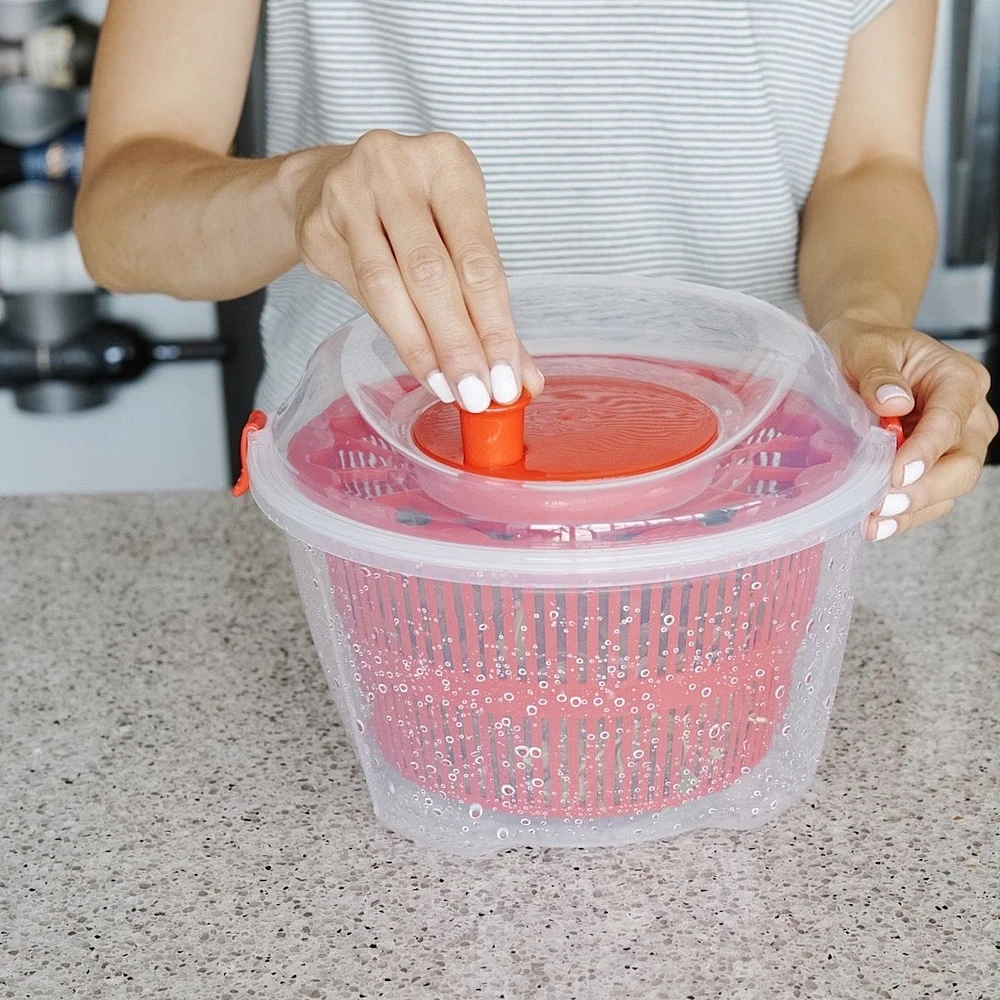 Red Salad Spinner 4.6 Qt