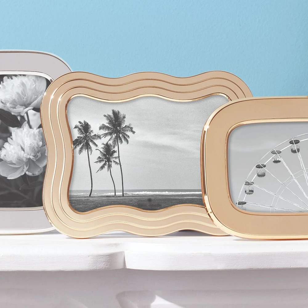 Kate Spade South Street Gold Wave Picture Frame - 5'' x 7''