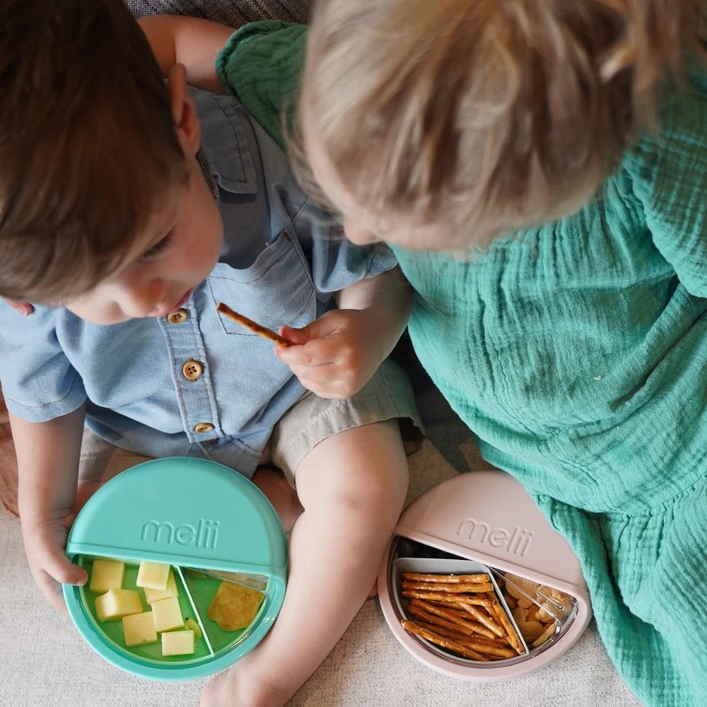 Spin Snack Container by Melii Baby - Blue/Mint