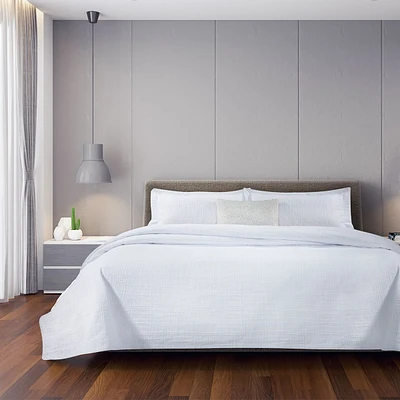 Metropolitan Coverlet