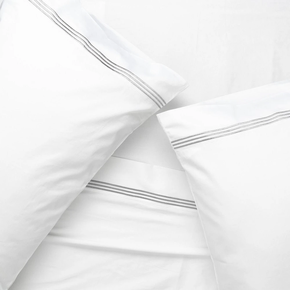 Palace Hotel Set of 2 Pillowcases