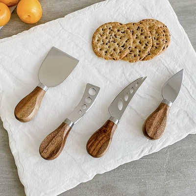 Set of 4 Acacia Cheese Knives