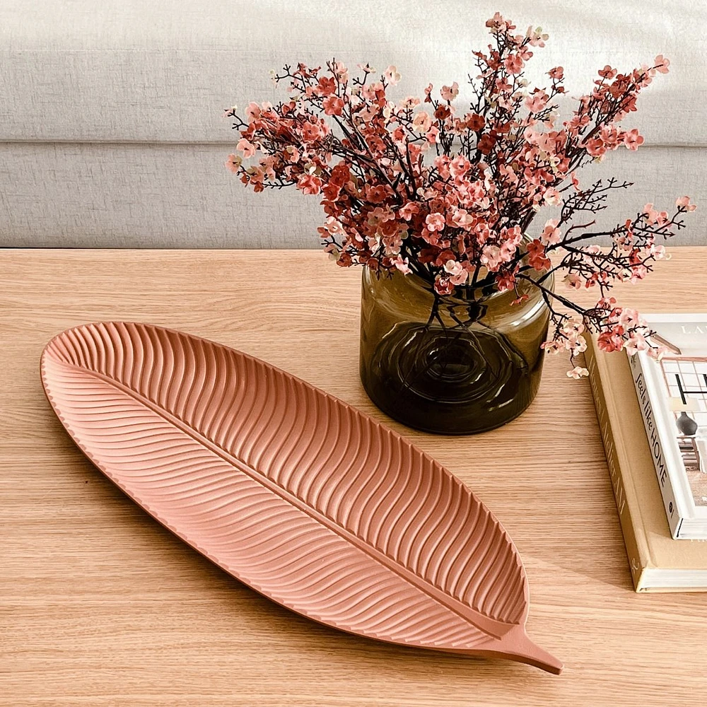 Rust Leaf Platter Decor