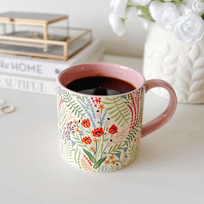 Tasse à motif floral multicolore