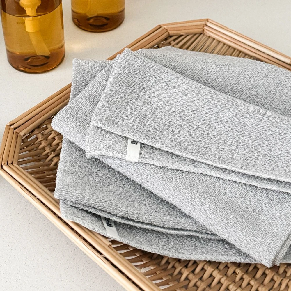 Exfoliating Bath Cloth with Rope Handles - Grey