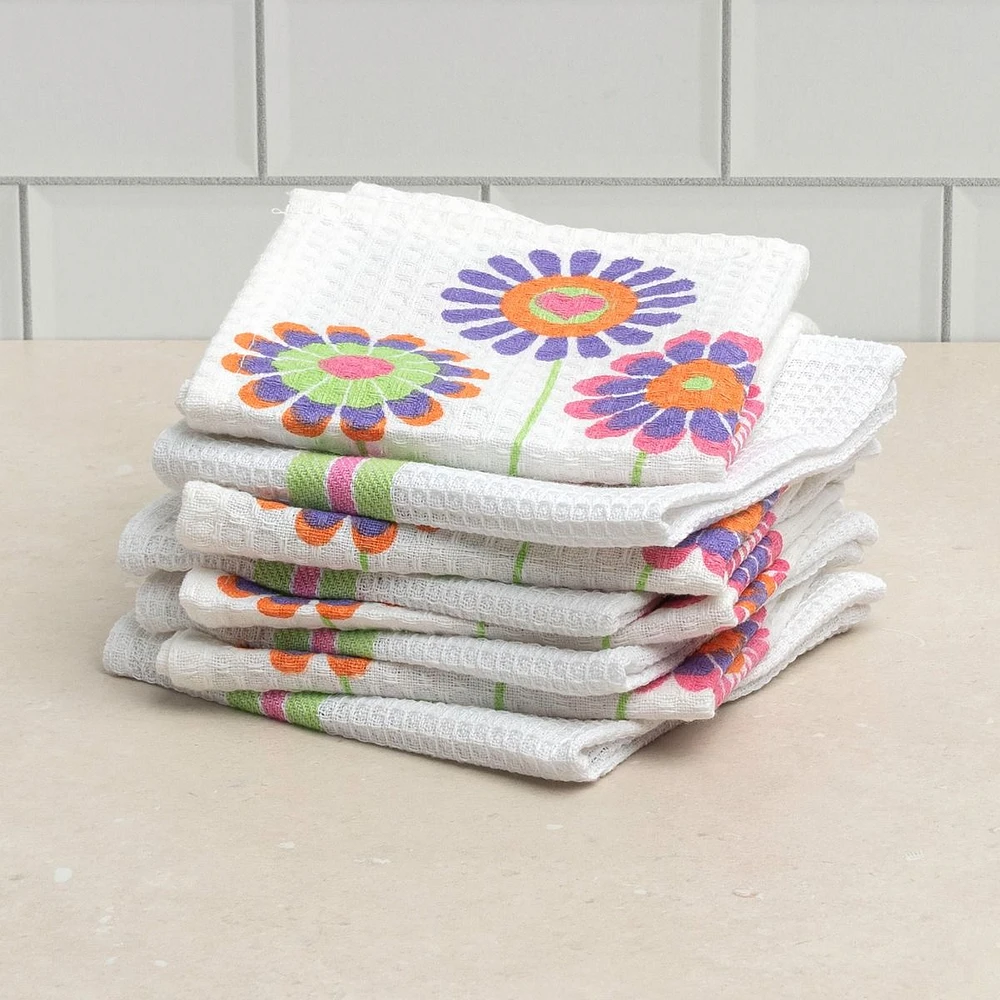 Set of 8 Playful Daisy Dishcloths